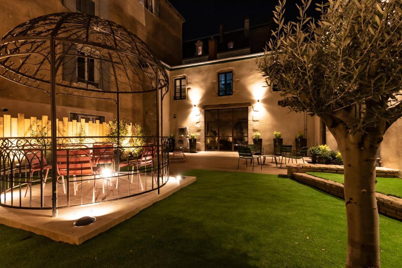Le Cosy Chic . Proche Gare . Centre-Ville Macon . Neuf . Climatisation . Design . Wifi . Bagian luar foto