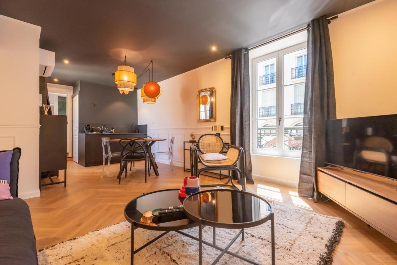 Le Cosy Chic . Proche Gare . Centre-Ville Macon . Neuf . Climatisation . Design . Wifi . Bagian luar foto