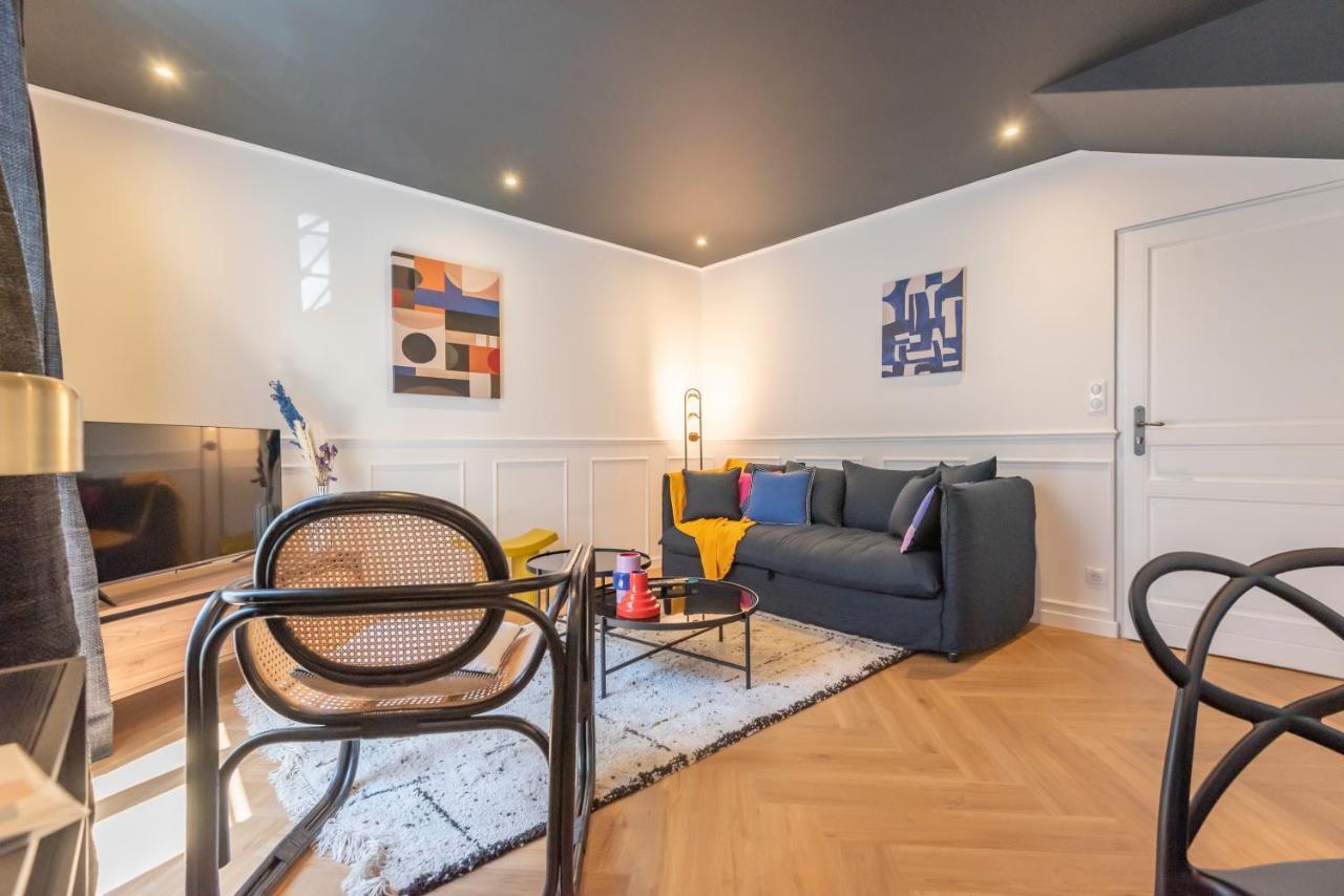 Le Cosy Chic . Proche Gare . Centre-Ville Macon . Neuf . Climatisation . Design . Wifi . Bagian luar foto